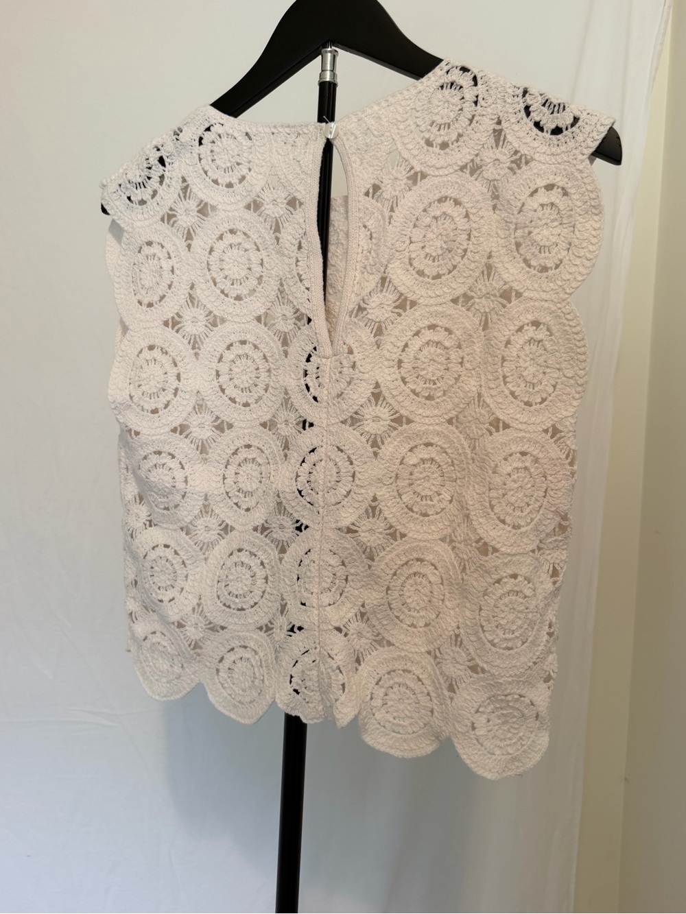 Abercrombie & Fitch Crochet Medallion Tank Top | Size Small - Picture 12 of 14